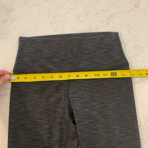 Lululemon size 6 grey leggings EUC - Picture 5 of 7